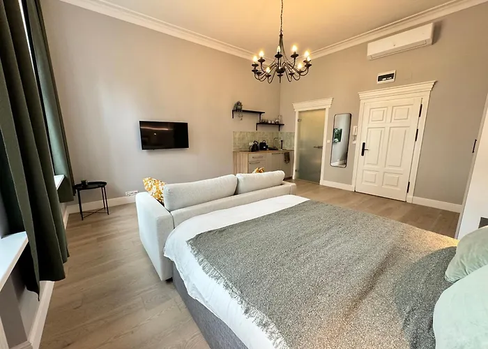 Old Town Twenty Three